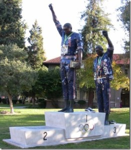 PeterNorman.Escultura